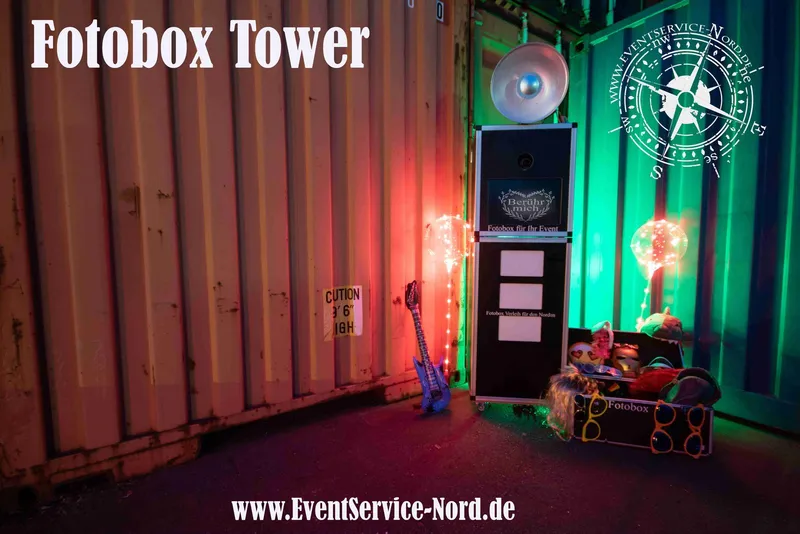 Fotobox Tower mit Druckflat und Anlieferung in HH für Hochzeiten, Geburtstage oder Firmenfeiern im Norden