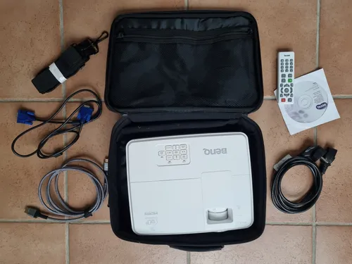 BENQ MS527 Beamer inkl. Zubehör