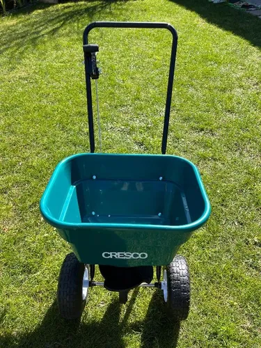 Streuwagen Cresco 20 SW Garten Rasen Saat Dünger 