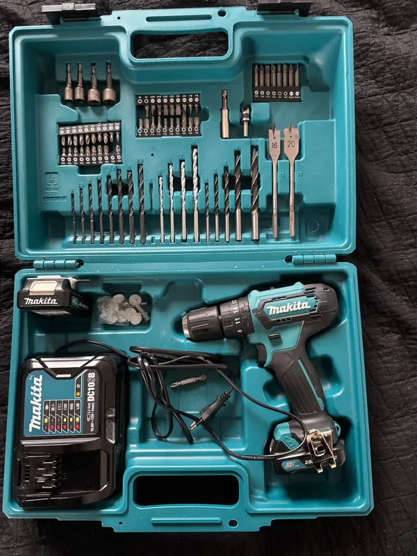 Makita Akkuschrauber/Akkubohrer 