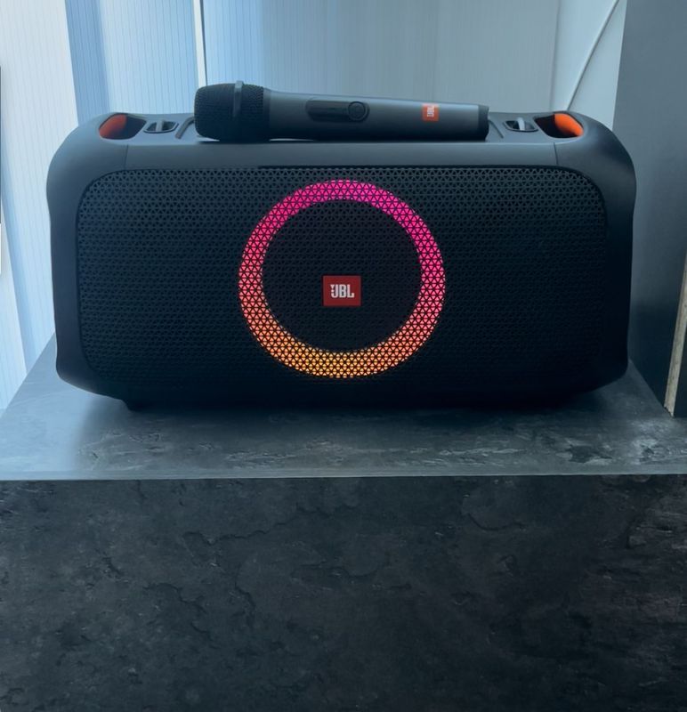 JBL Partybox on-the-go