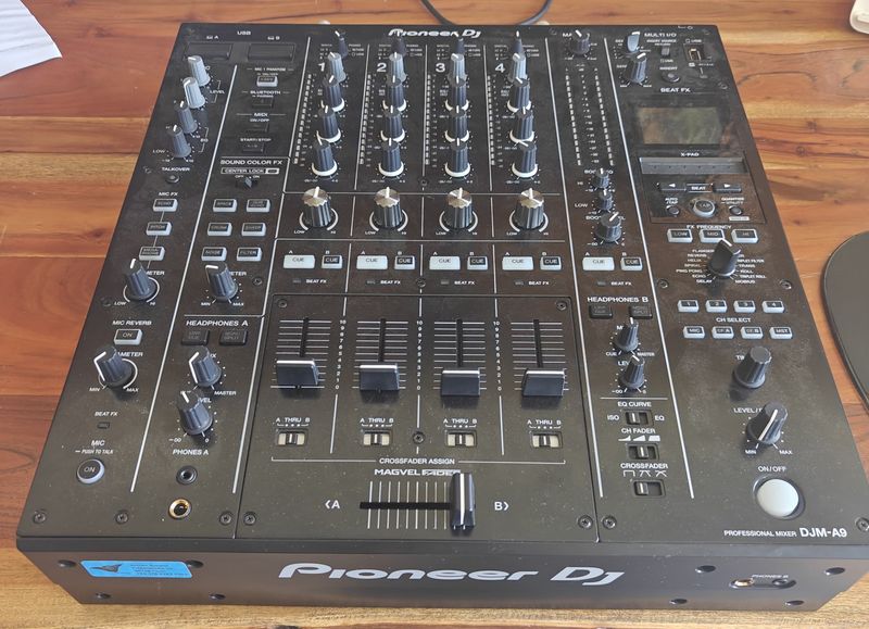 Pioneer DJM A9 DJ Mixer