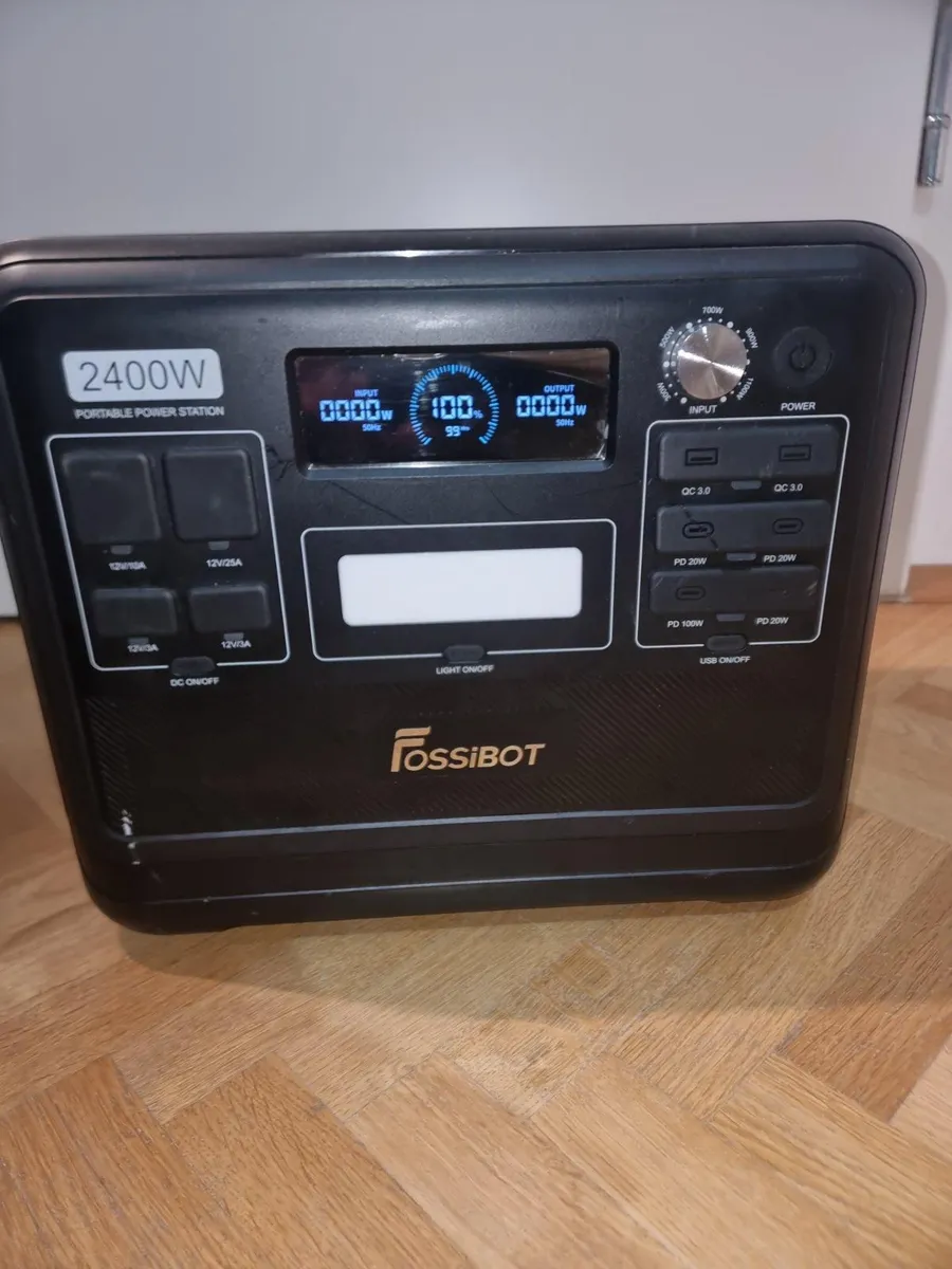 Powerstation Fossibot F2400 2048 Wh, Leistung 2,4Kw