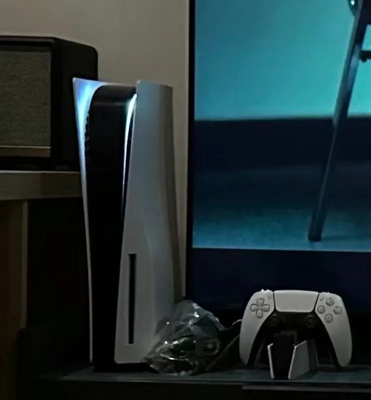 PS 5 Disc version ➕ 1 Controller