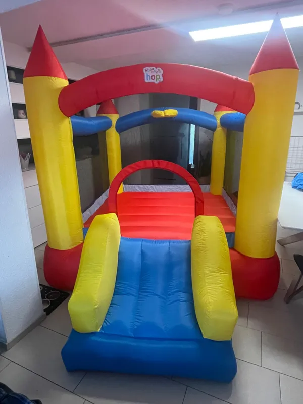 Hüpfburg Bouncer