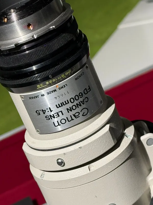 Canon FD 600mm 1:4.5 ARRI PL-Mount Cine Mod mit 15mm/19mm Support – High-End Teleobjektiv für Filmproduktionen mieten