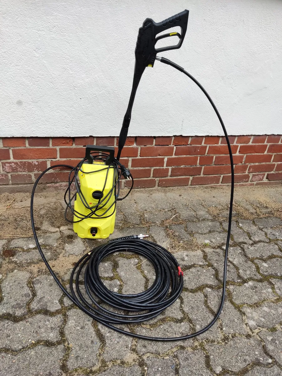 Hochdruckreiniger mit Rohrreinigungsschlauch 