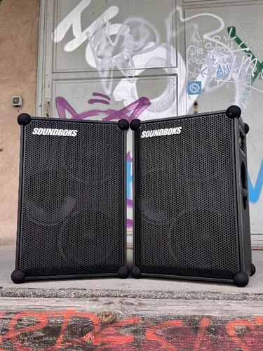 2X Soundboks 4 Party Boxen