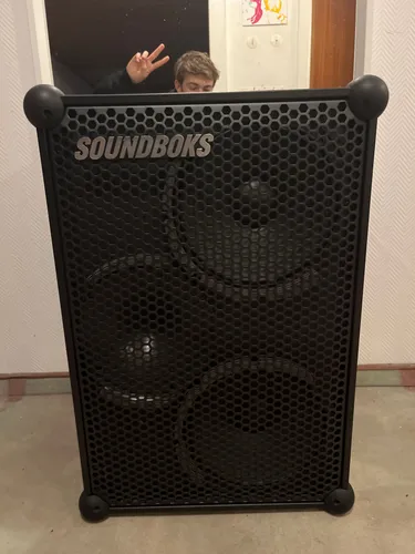 Soundboks, Extraakkus und 3 Stative 