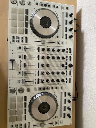 Pioneer DDJ-SX (limited edition)