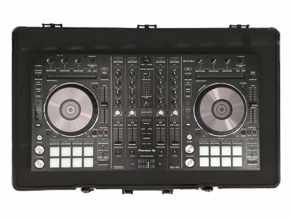 Pioneer DDJ RX + Transportcase (inkl. Kabel)