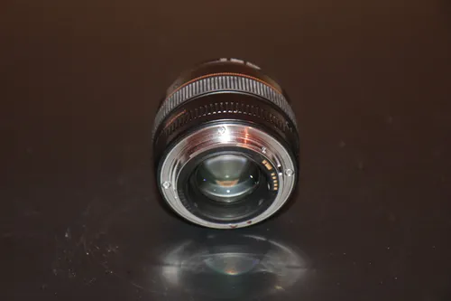 Canon EF 50mm f/1.4 USM Objektiv (DSLR)