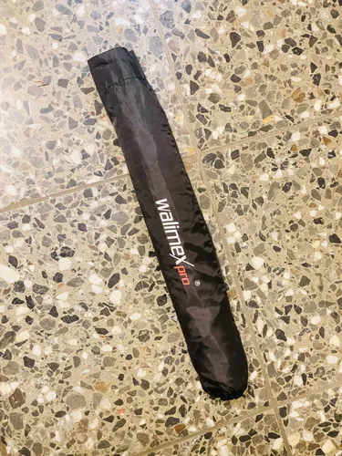 Walimex Pro Durchlichtschirm 80 cm – Weiches Licht für unterwegs