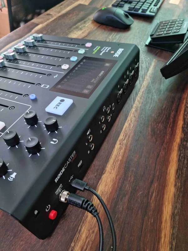 Rode Rodecaster Pro Podcast Studio Interface