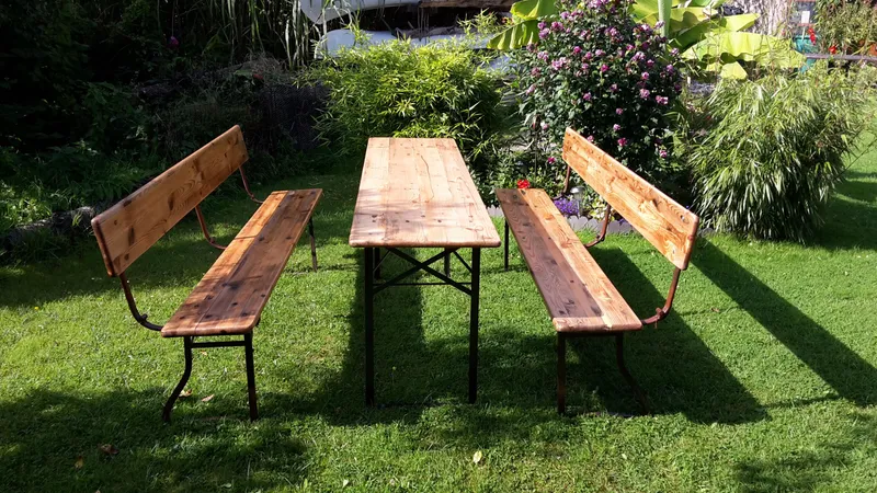 Festzeltgarnitur 1 Tisch und 2 Bänke ab 12€ / Tag MIETEN
