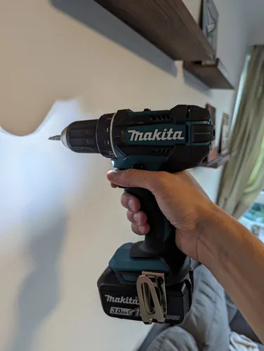 Makita Akku-Bohrer