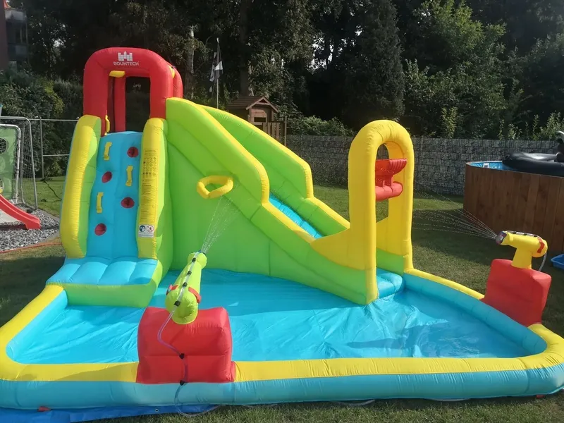 Hüpfburg, Wasserpark, Wasserrutsche, Planschbecken mieten