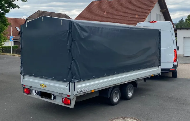 Umzug Möbeltransport Anhänger mit Plane mieten leihen 100kmh