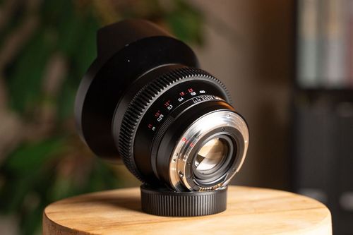 Zeiss ZE 15mm f2.8 Weitwinkel-Objektiv für Canon EF