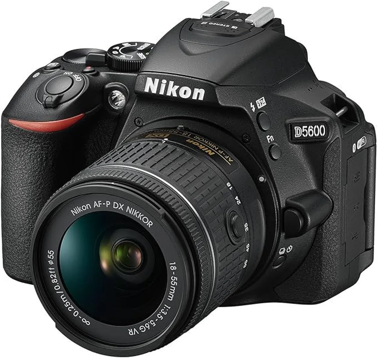 Nikon D5600 mit AF-S NIKKOR 18-140mm 1:3.5-5.6G ED Objektiv