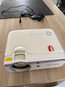 vankyo-beamer-3 preview image