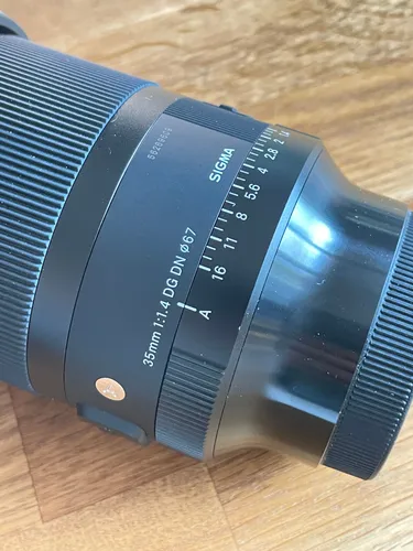 Sigma 35mm f/1.4 DG DN Art (Sony E) 