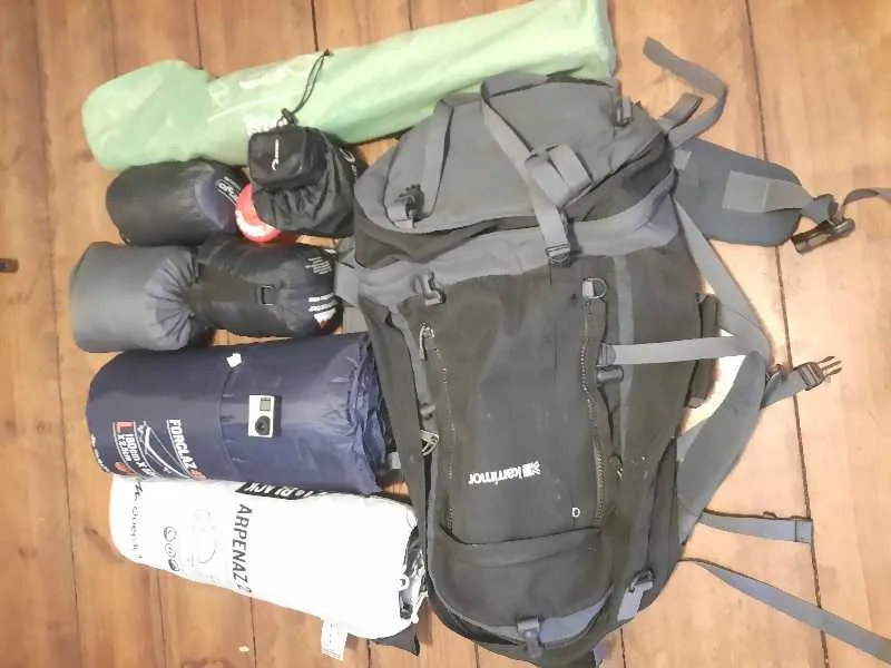 Zelt Quecha Fresh&black 2p + Isomatte Forclaz400