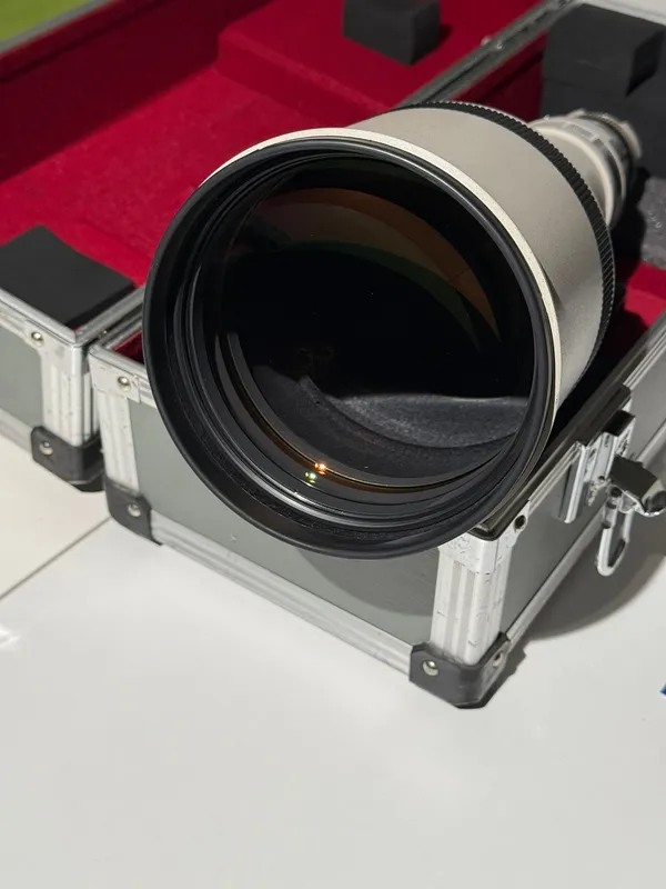 Canon FD 600mm 1:4.5 ARRI PL-Mount Cine Mod mit Griffstütze – High-End Teleobjektiv für Filmproduktionen mieten