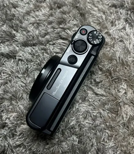 Canon SX740 HS