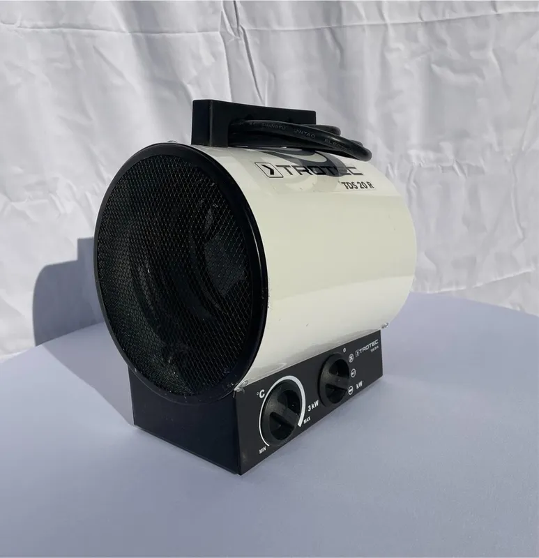 Heizlüfter 3kW Bauheizung Heizstrahler Bautrockner