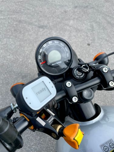 kurvX Kurventrainer mieten – inkl. Fahrdaten-Analyse durch zertifizierten Motorradtrainer (motoU Motorradtrainings) - kurvX4rent