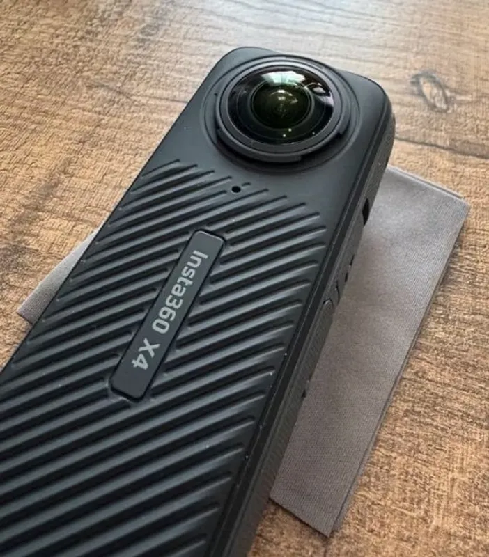 Insta 360 X4 