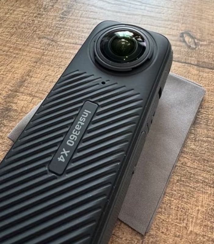 Insta 360 X4 