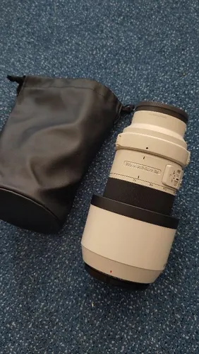 Sony Alpha 7 C mit verschieden Objektiven, Fotorucksack oder Stativen