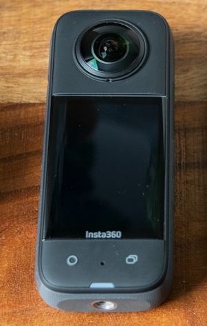 Insta360 X3