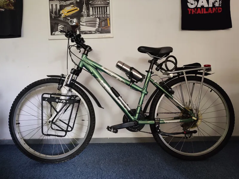 Reiserad zu Verleihen.