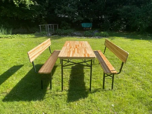 Bierzeltgarnitur mit Lehne zu vermieten 