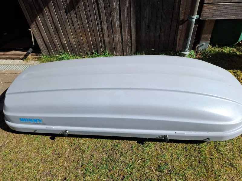 Dachbox für das Auto