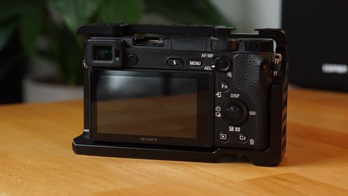 Sony Alpha 6300 a6300 + Cage + Akkus + SD-Karte
