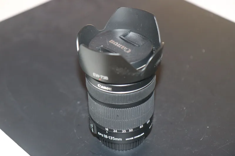 Canon EF-S 18-135mm f/3.5-5.6 IS STM Objektiv (Canon EOS 760D Kit Objektiv / DSLR)