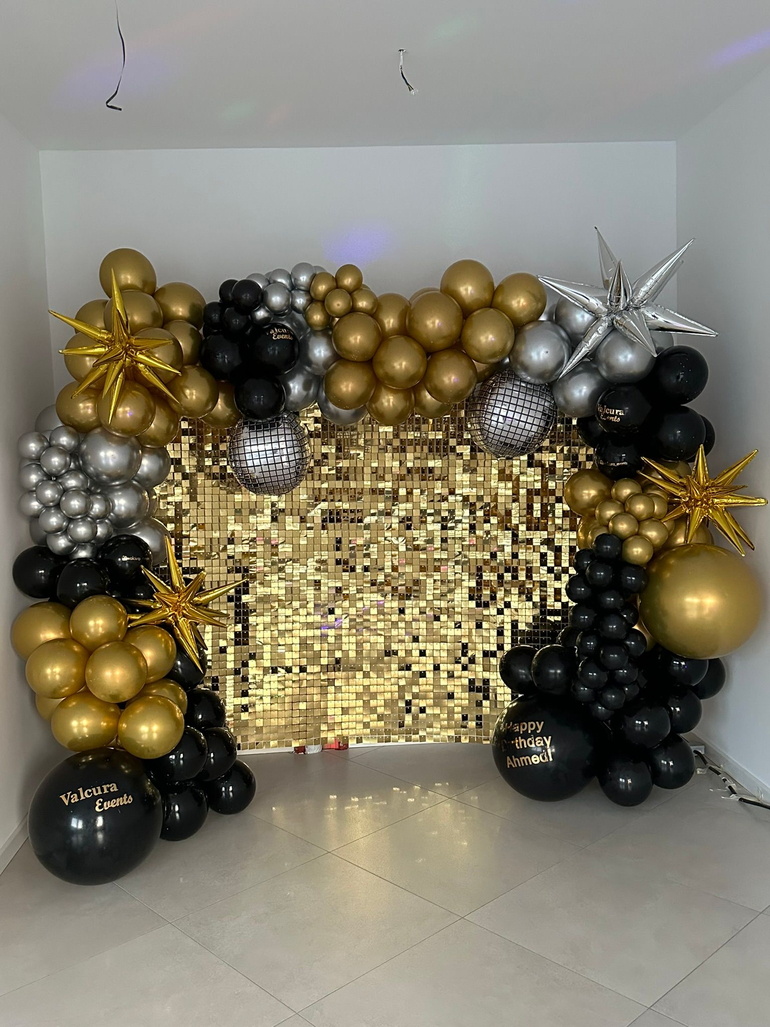 Goldene Pailletten Fotowand