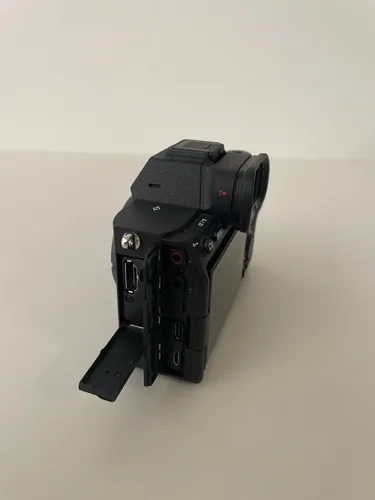 Sony Alpha 7 IV Body / Spiegellose Vollformatkamera 