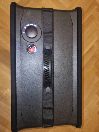 Soundboks Go Akku Bluetooth Lautsprecher optional mit Stativ