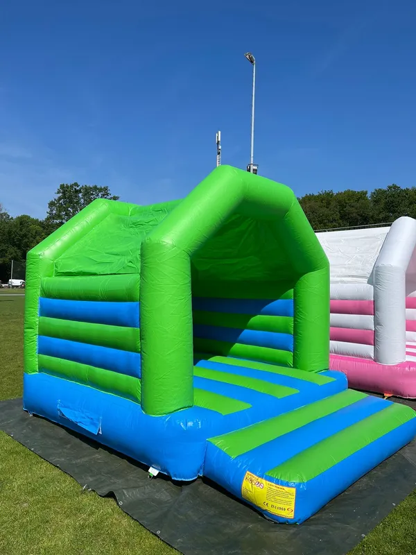 Hüpfburg 4x3M Grün Blau