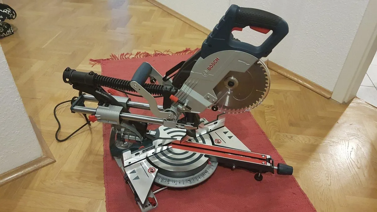 Kappsäge - Gehrungssäge Bosch GCM8SJL