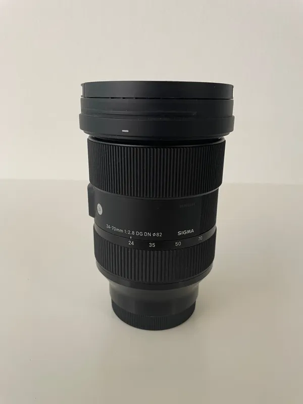 Sigma 24-70mm f/2.8 DG DN ART Sony FE-mount