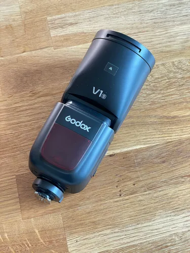 Godox V1 für Sony – Leistungsstarker Aufsteckblitz mit Rundkopf