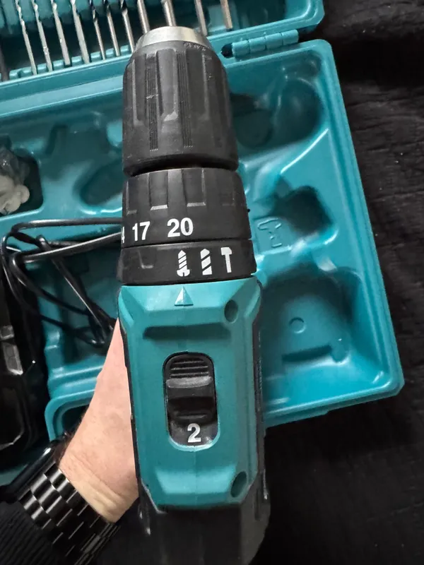 Makita Akkuschrauber/Akkubohrer 