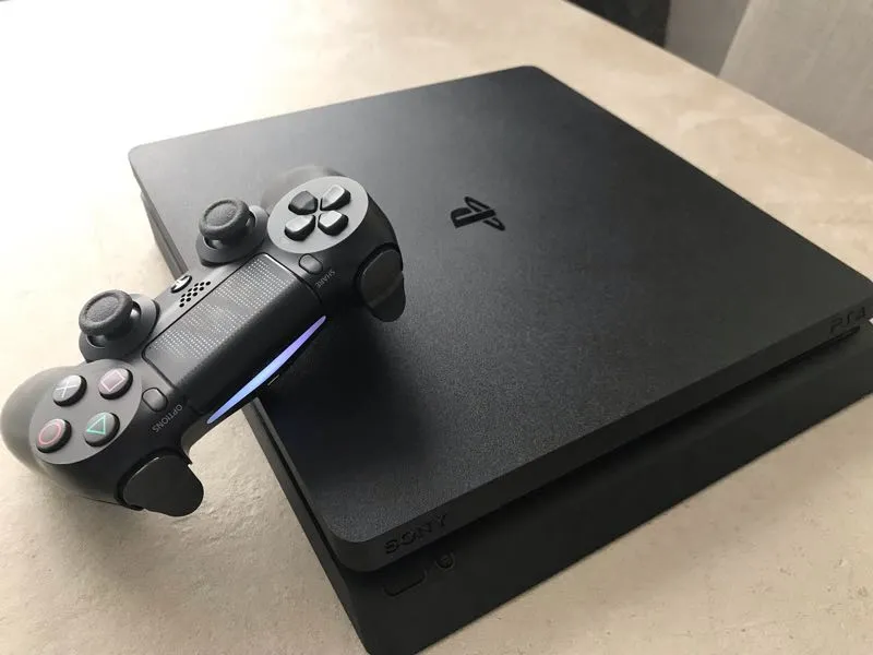 Ps4 slim