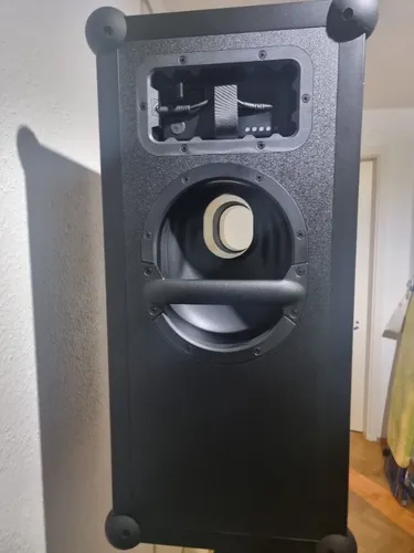 2 Stück (Stereoset) Soundboks 4 mieten Akku Bluetooth Lautsprecher optional mit Stativ